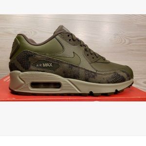 Nike Air Max 90 Premium Green Camo Snakeskin print size 8